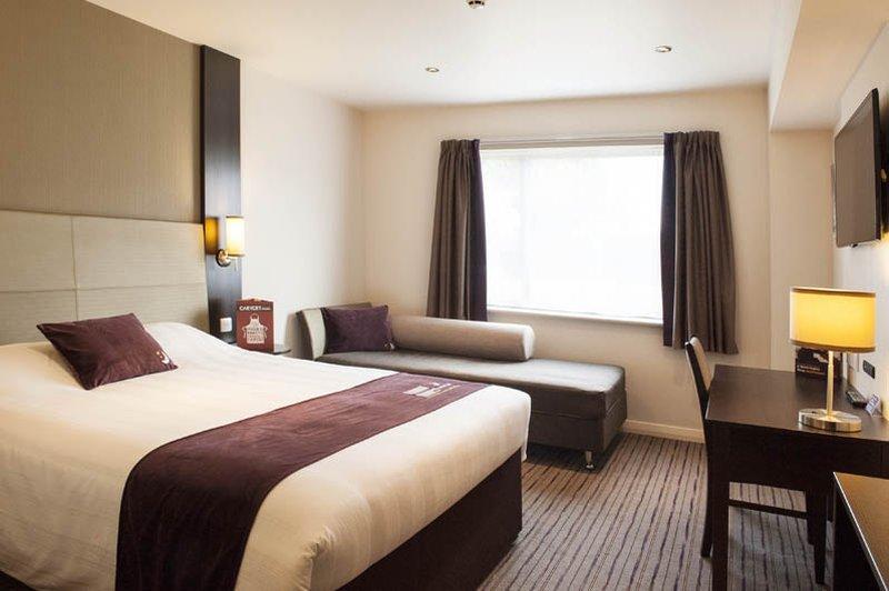 Premier Inn Gosport Extérieur photo